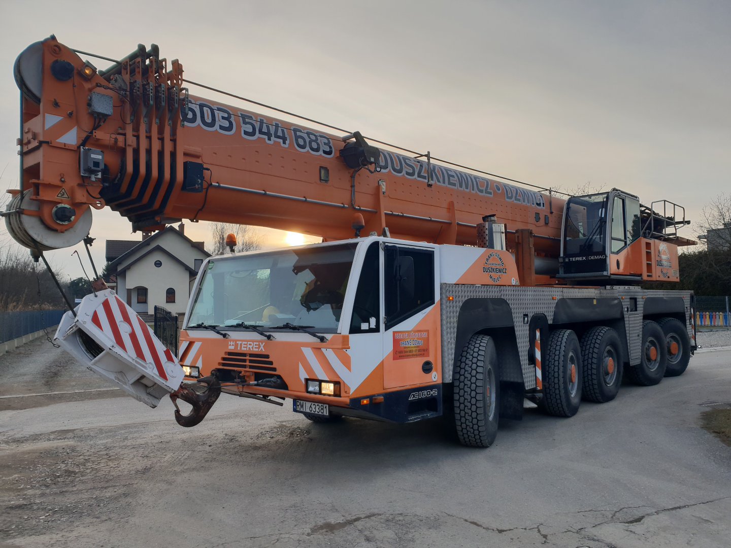 dźwig Liebherr LTM 1200-5.1